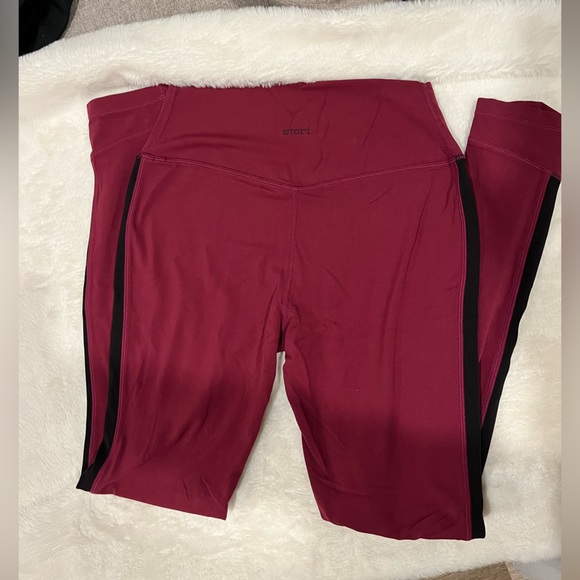 Stori “Intro Tight” Leggings - Picture 3 of 3